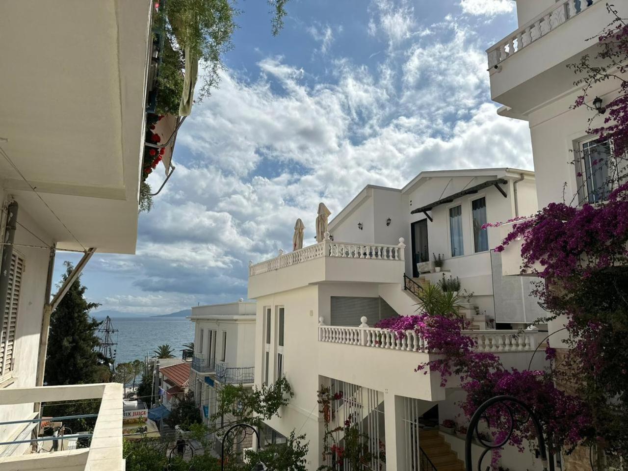 Studio Apartments By Klajdi 2 Sarande Exterior photo
